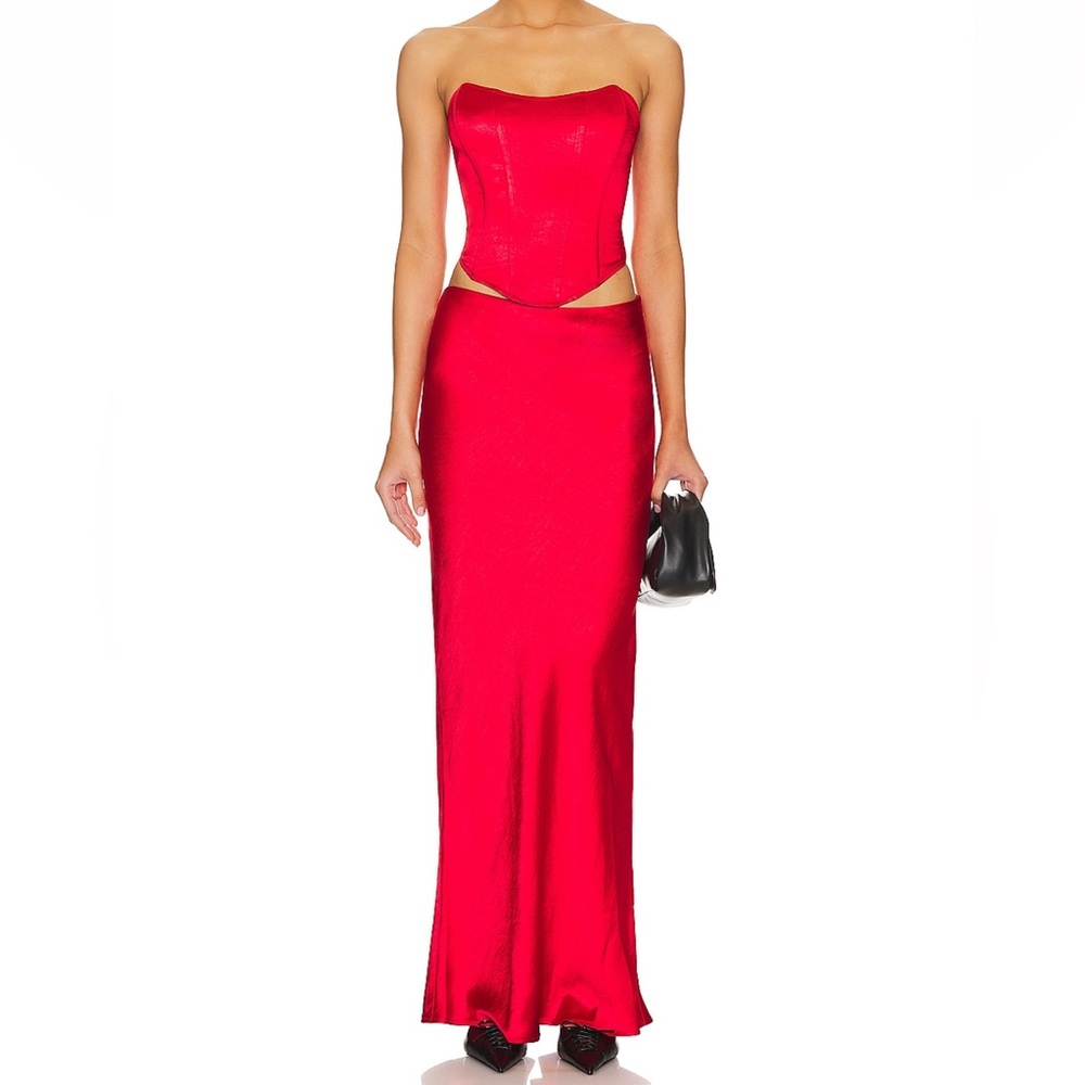 SUPERDOWN - Calla Skirt Set in Red